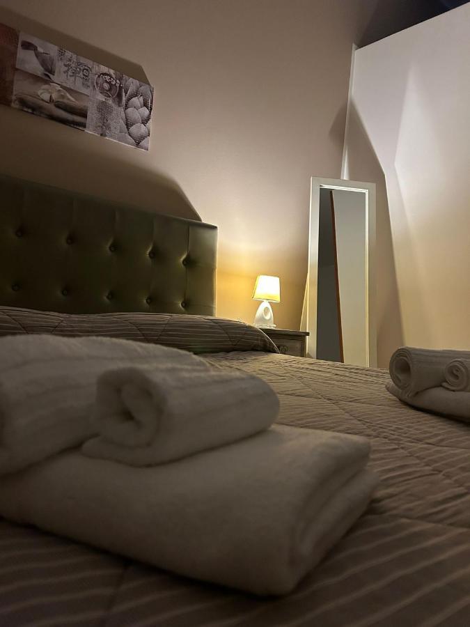 Lucia'S Rooms Syracuse Exterior foto