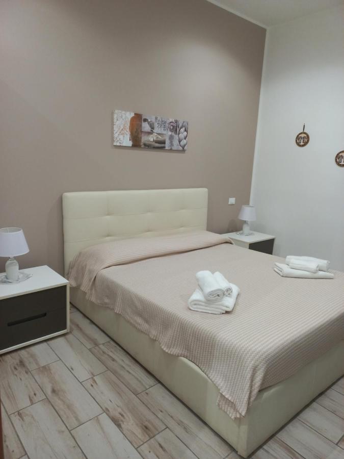 Lucia'S Rooms Syracuse Exterior foto